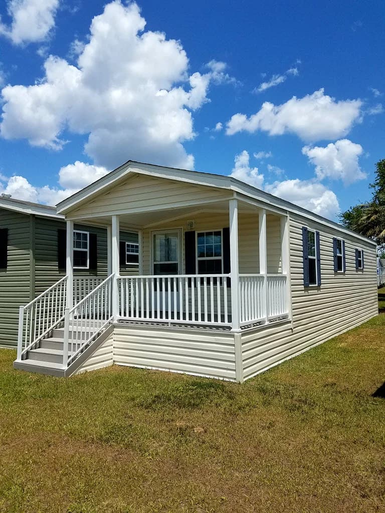 Park model hero and exterior home features