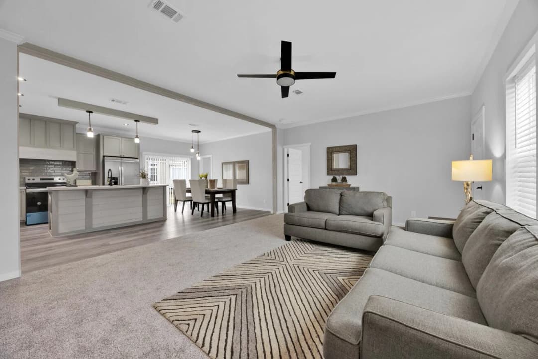 Quinn 30523a interior home features