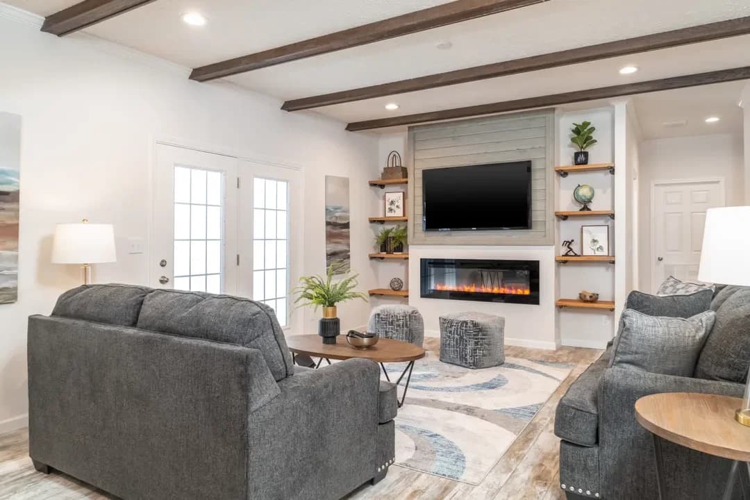 1444 carolina interior home features