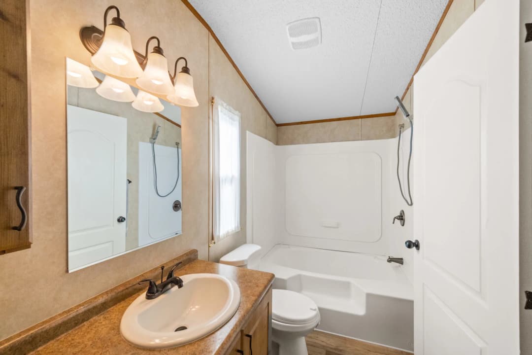 Heritage h-1680-32flp bathroom home features
