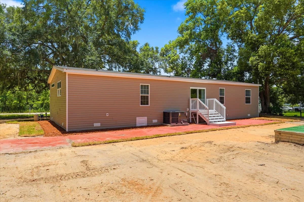 36625 cord st, zephyrhills, fl 33541 (pending) $295,999  home features