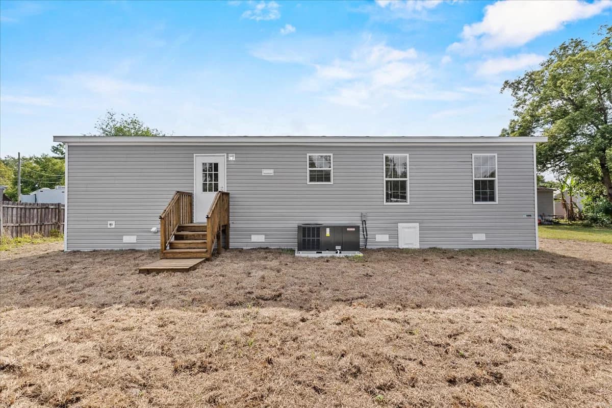 1909 pleasure drive, holiday, florida 34691 (sold) $210,997  home features