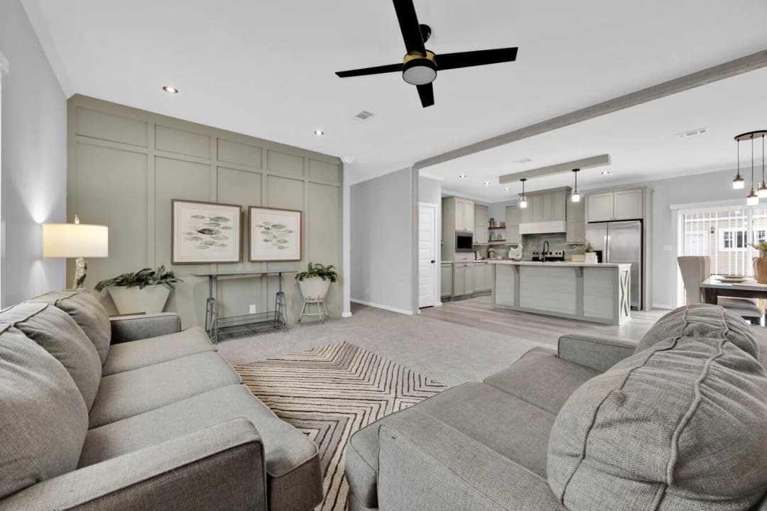 Quinn 30523a interior home features