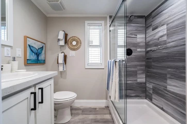 Eagle 11341a bathroom home features