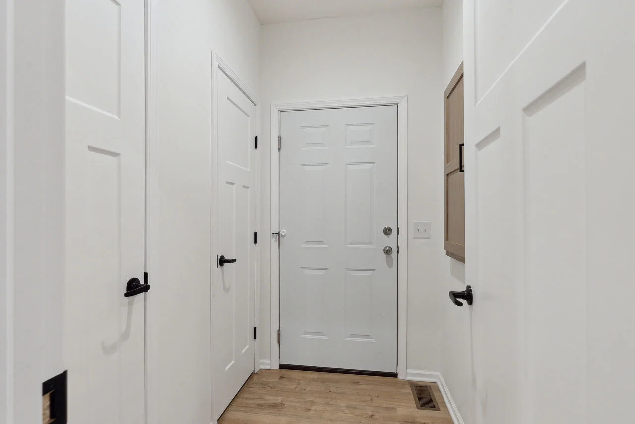 Little sky interior home features