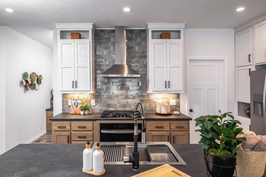 Big sky kitchen home features