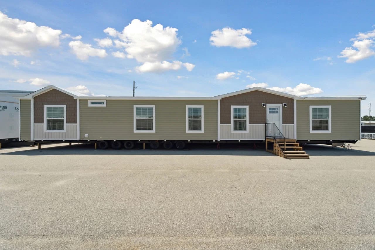 Cottonwood 3272537 hero, elevation, and exterior home features