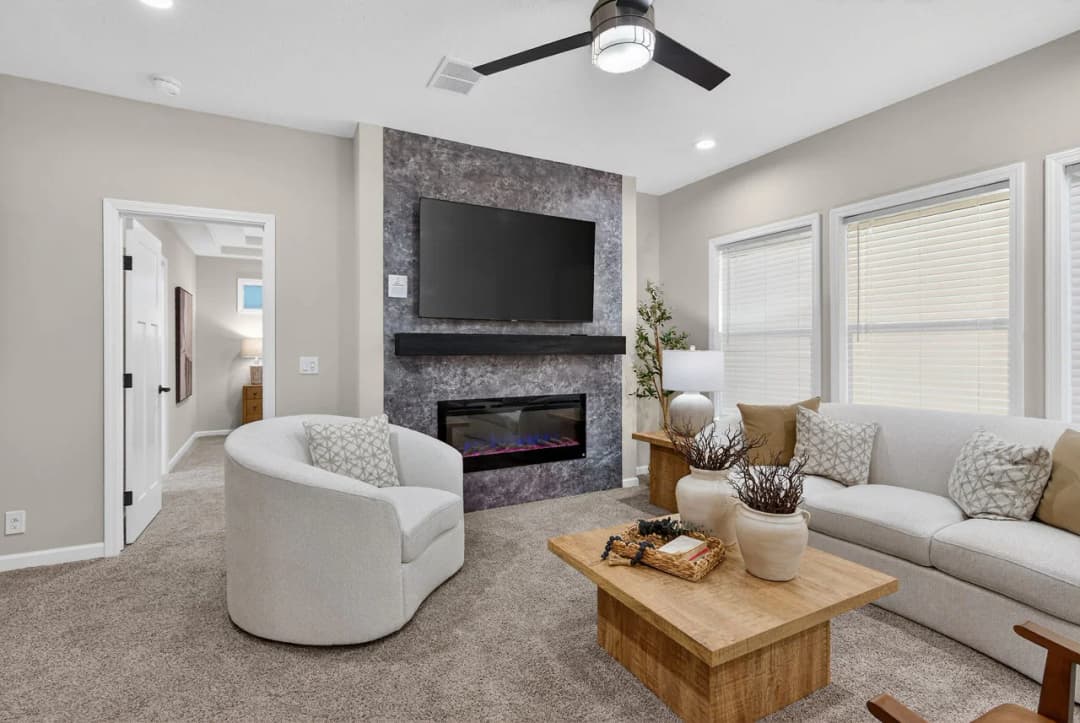 Emerald sky interior home features