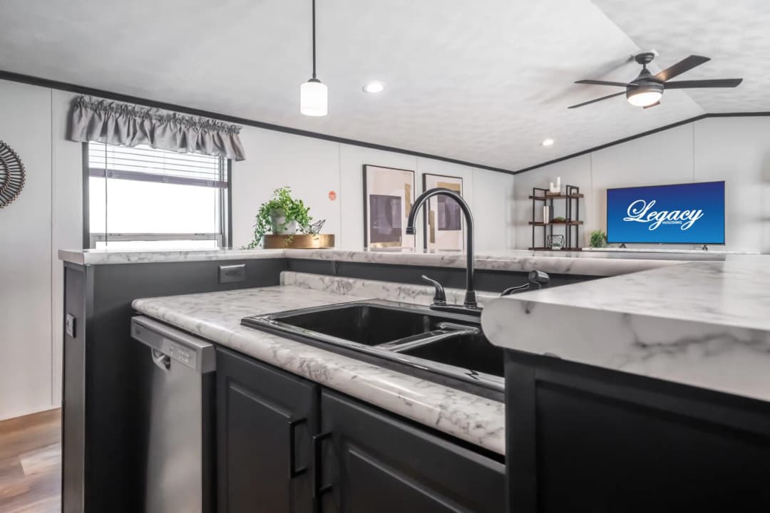 Heritage h-1868-32a kitchen home features