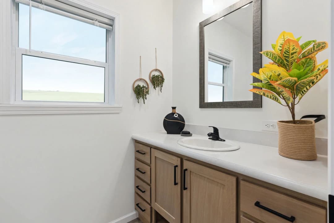Little sky bathroom home features