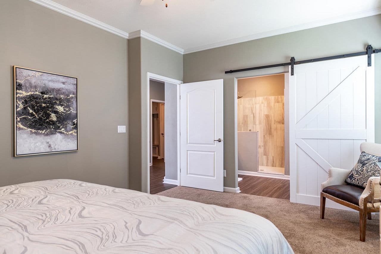 Silver springs elite 6400 bedroom home features