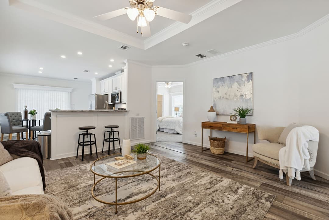 Silver springs 5029 interior home features