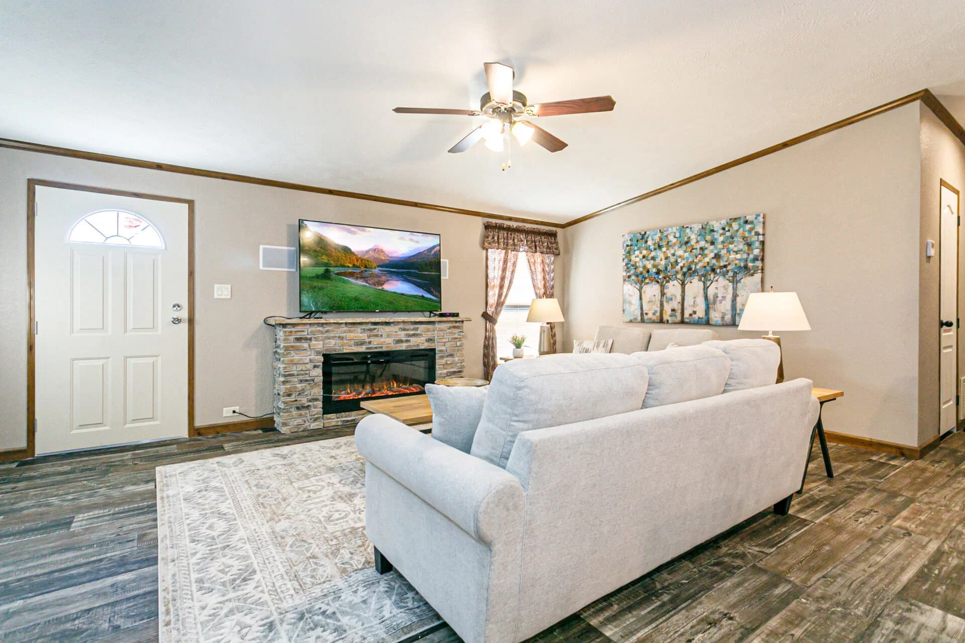 Classic c-3264-32c interior home features