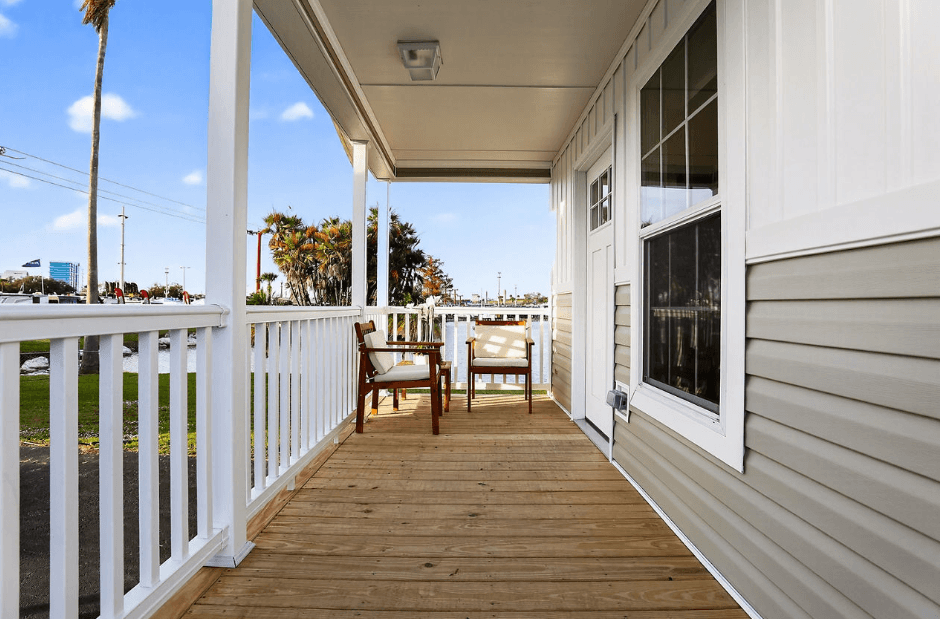 Embrace daylight exterior home features