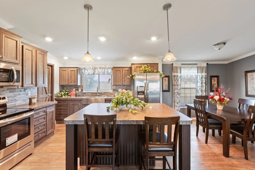 Taylor 2856 kitchen home features