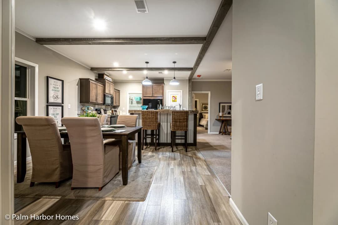Levy 28482a interior home features
