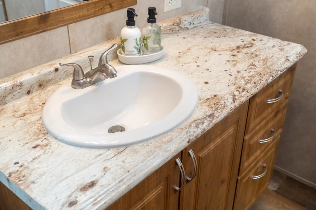 Classic c-3248-32b bathroom home features