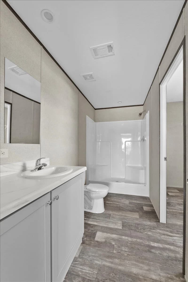 114 mark avenue, lady lake, florida 32159 (sold) 265,300 interior and bathroom home features