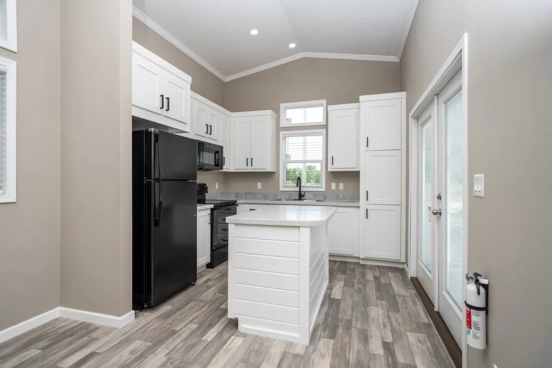 Eagle 11351g kitchen home features