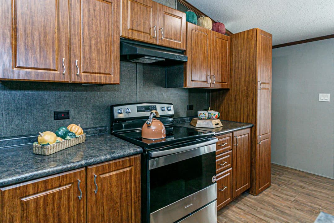 Heritage h-1872-32a kitchen home features