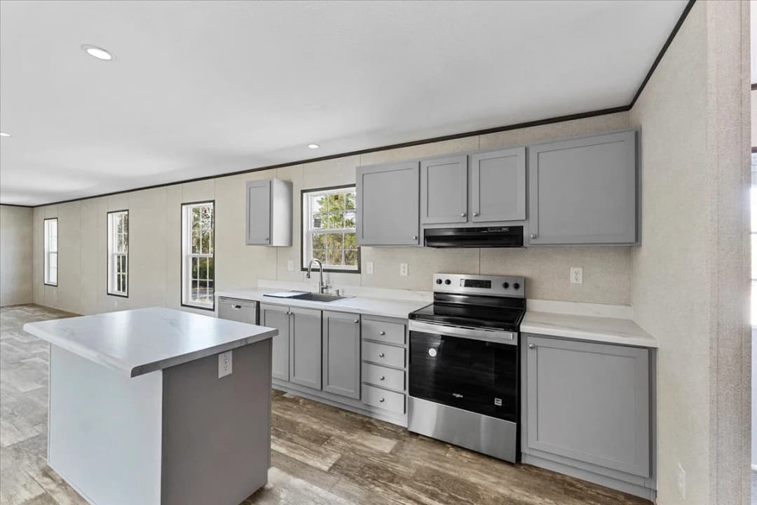 114 mark avenue, lady lake, florida 32159 (sold) 265,300 interior and kitchen home features
