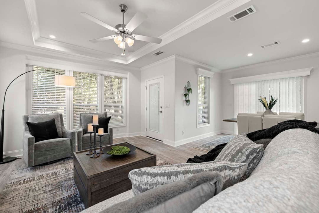 Silver springs 5046 interior home features