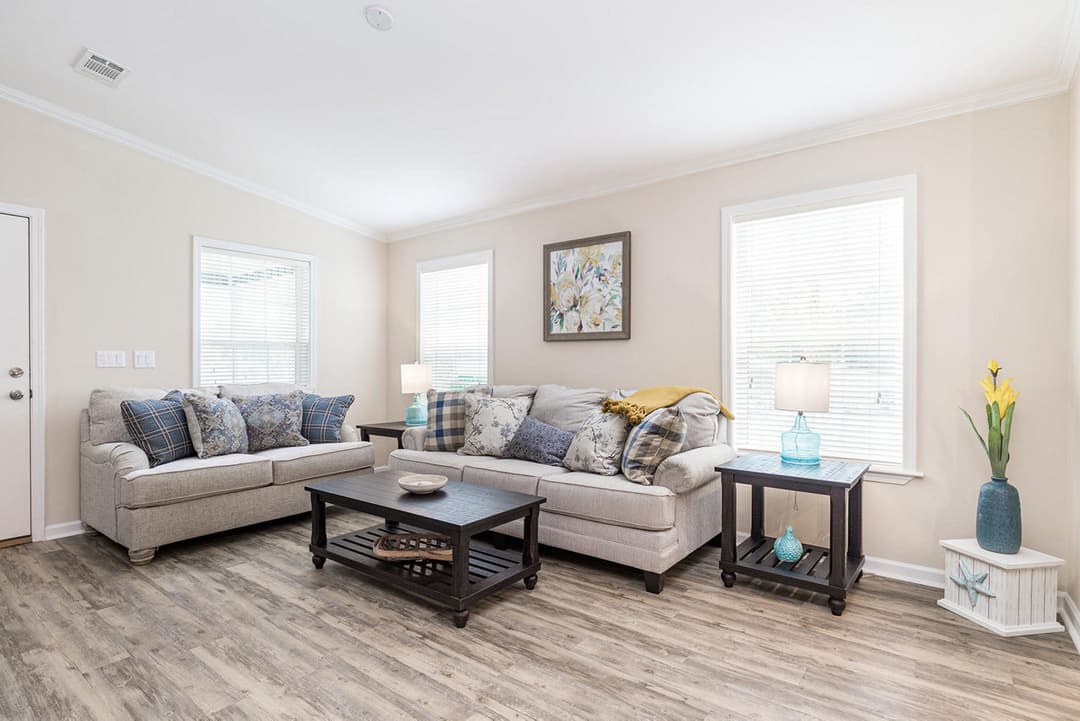 Silver springs 5046 interior home features
