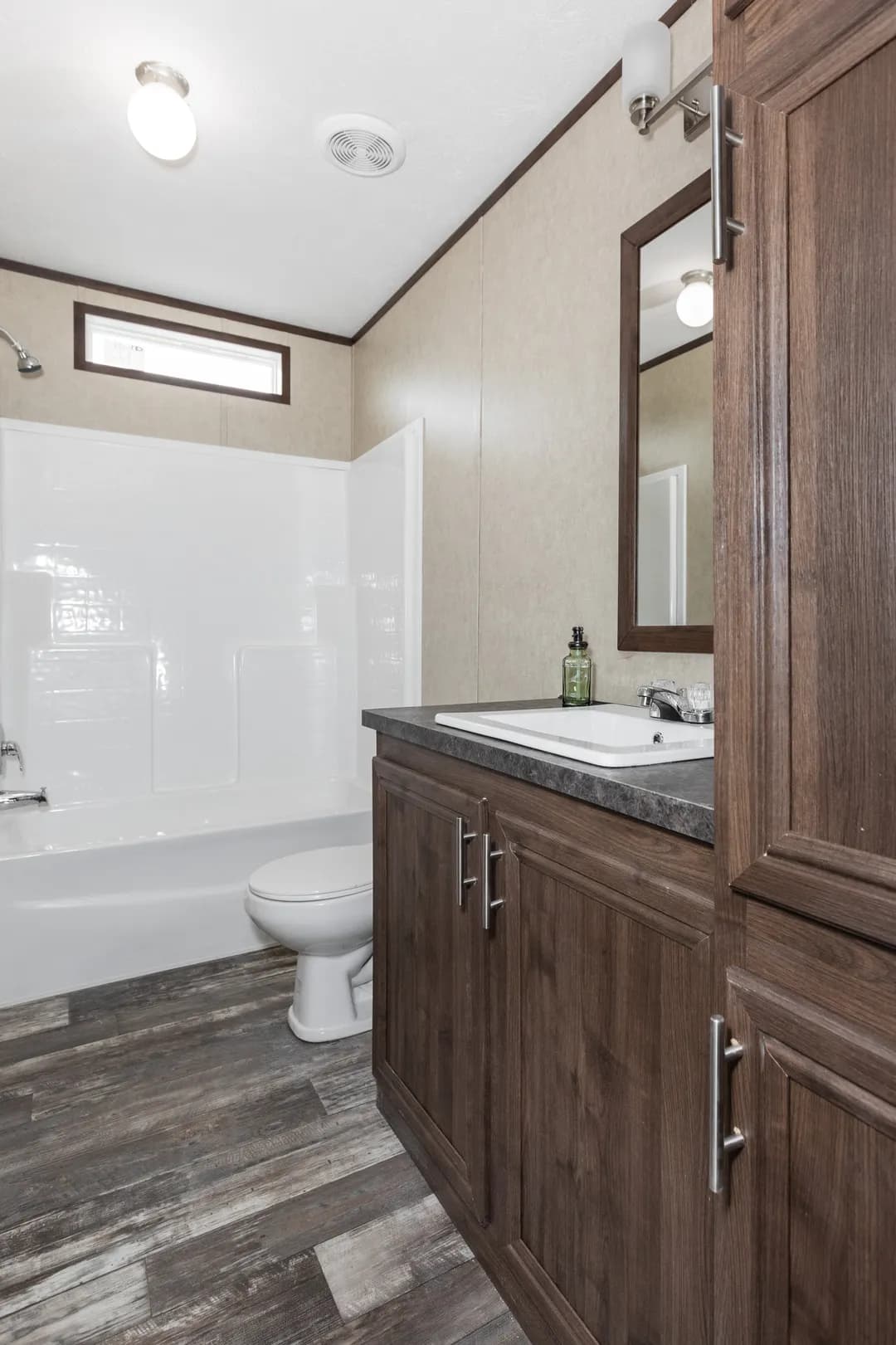 The riverway bathroom home features