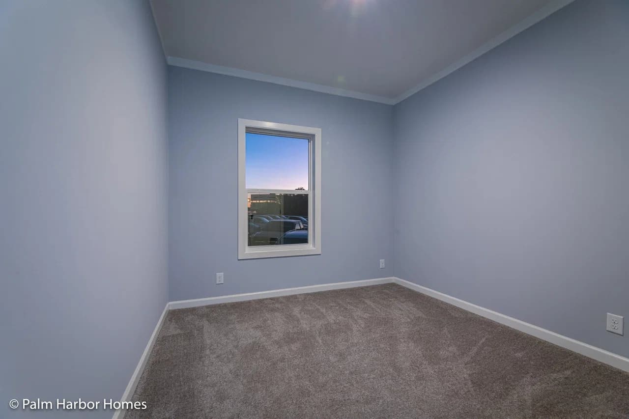 Jenkins 28522a bedroom home features