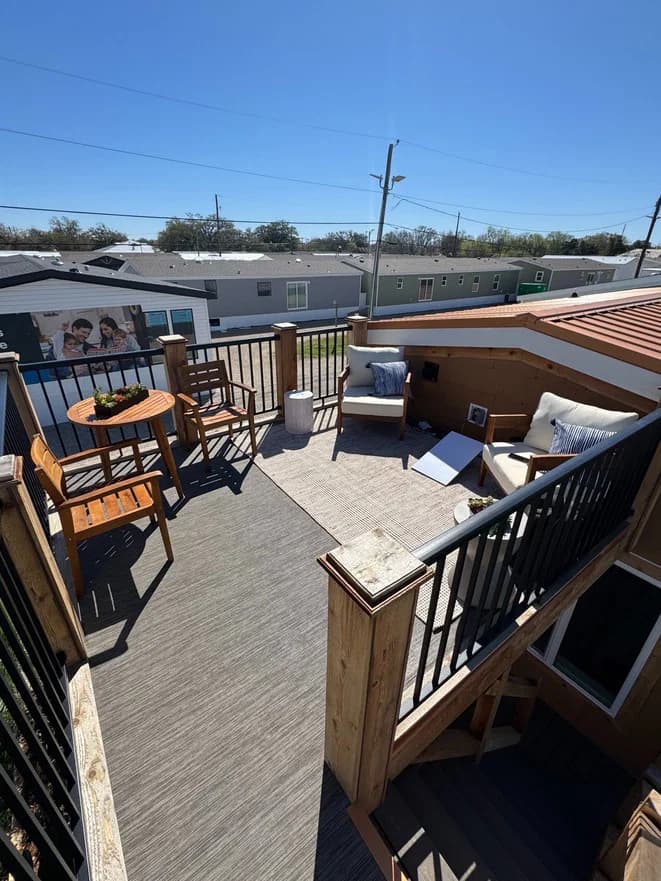 Vista 14411o exterior home features