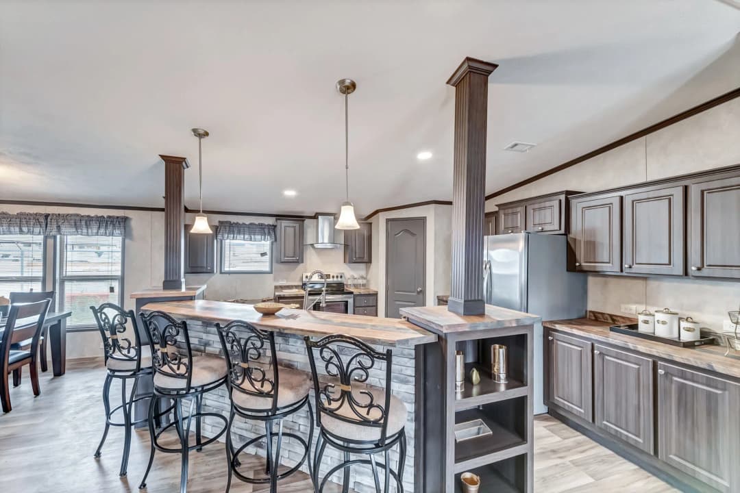 Classic c-3280-42.5b kitchen home features