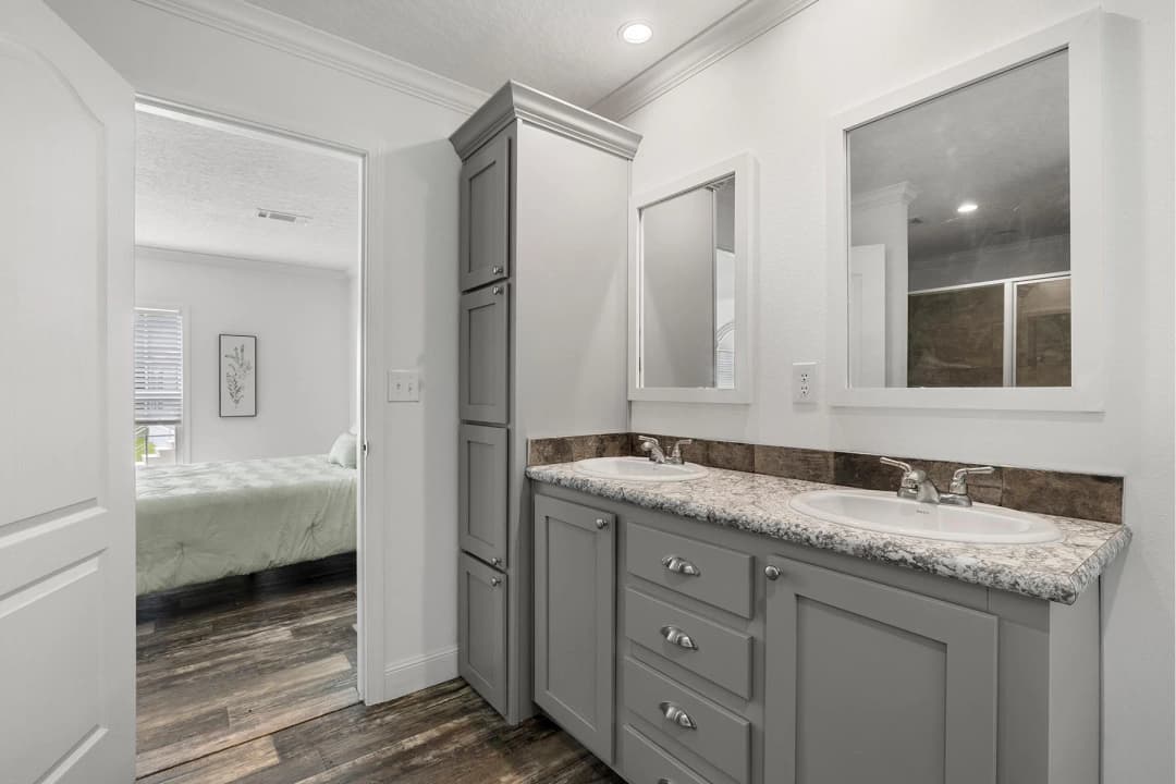 Freedom bathroom home features