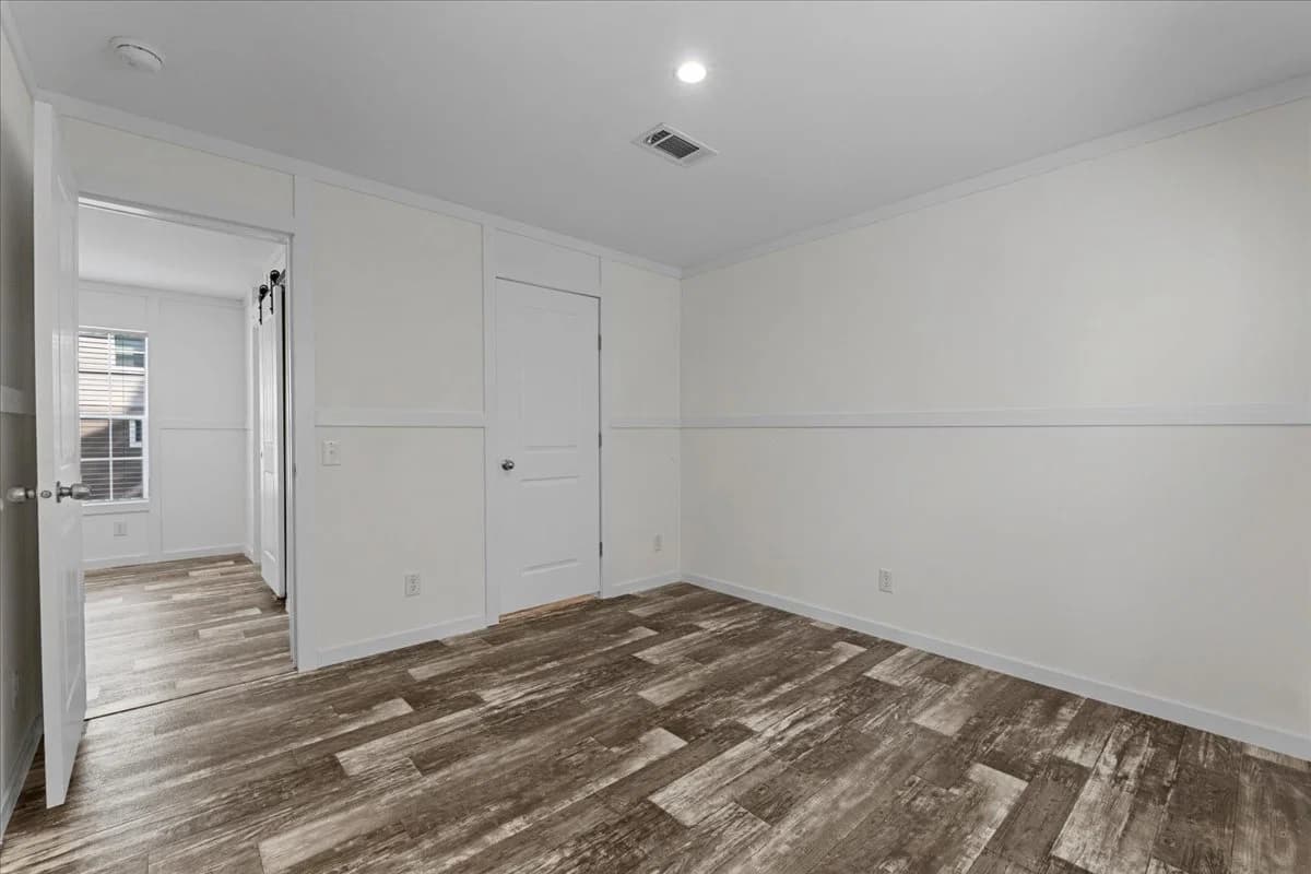 2270 griffin road, bartow, florida 33830  (sold) $199,999 interior home features