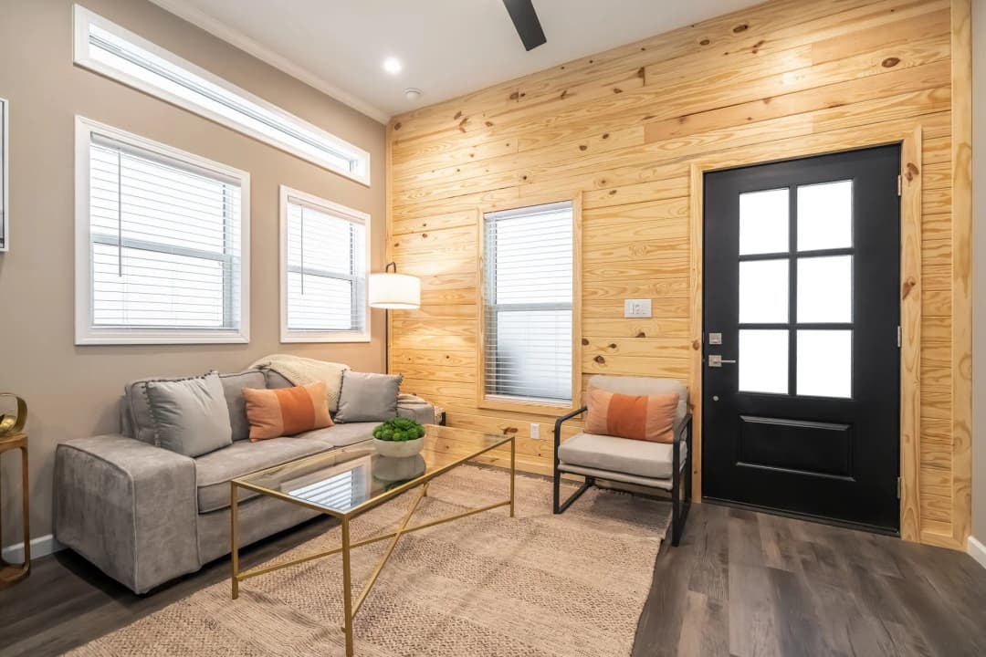 Wedge hk13382s interior home features