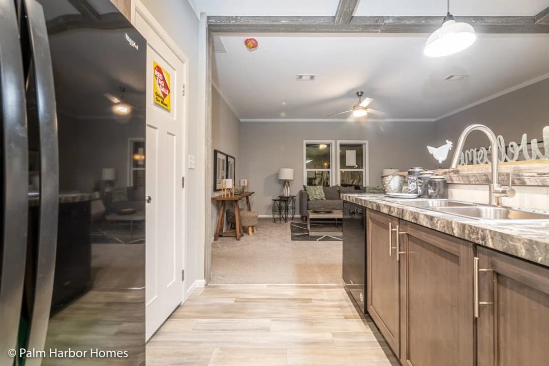 Levy 28482a kitchen home features