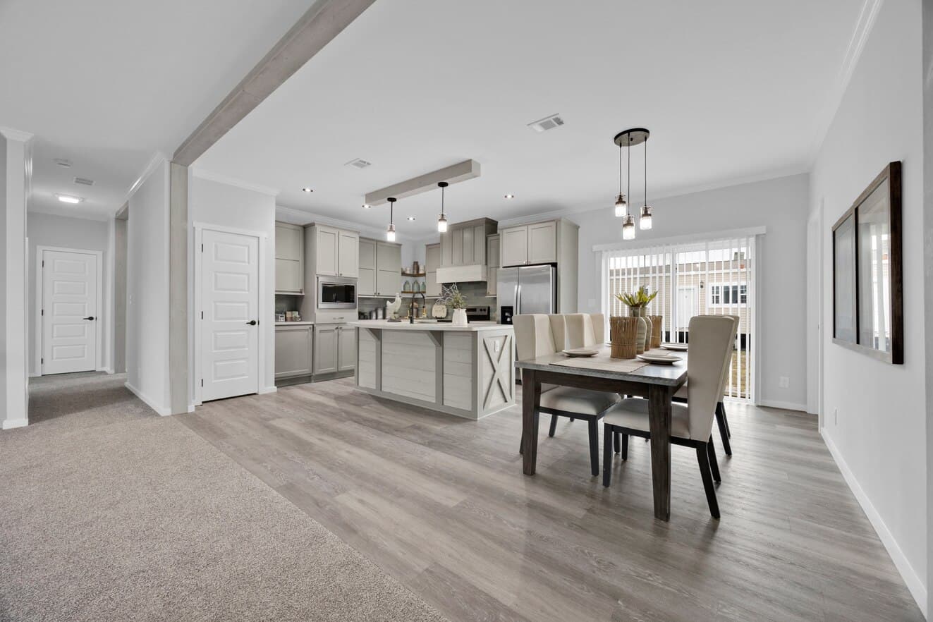 Quinn 30523a interior home features