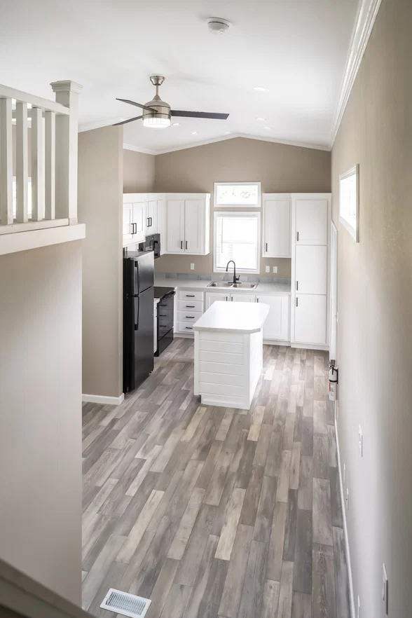 Eagle 11351g interior home features