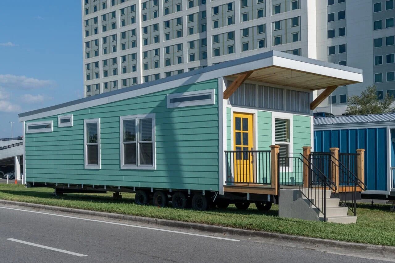 Wedge 13442s elevation and exterior home features