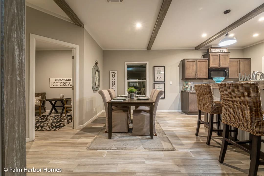 Levy 28482a interior home features