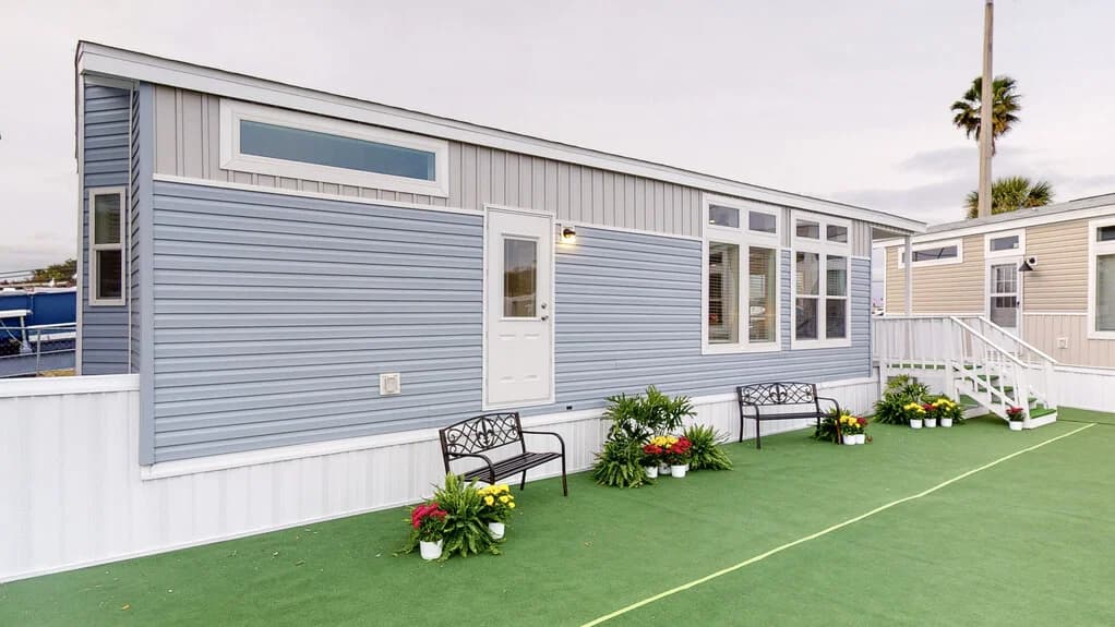 Hawk elite 13381b exterior home features
