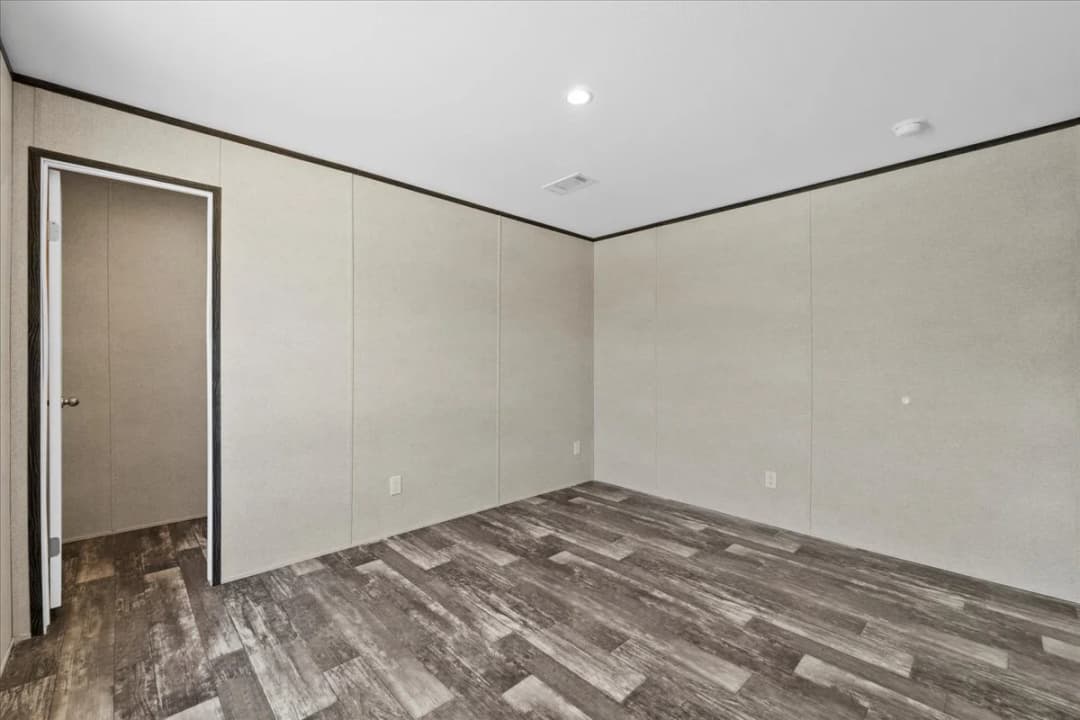 114 mark avenue, lady lake, florida 32159 (sold) 265,300 interior home features