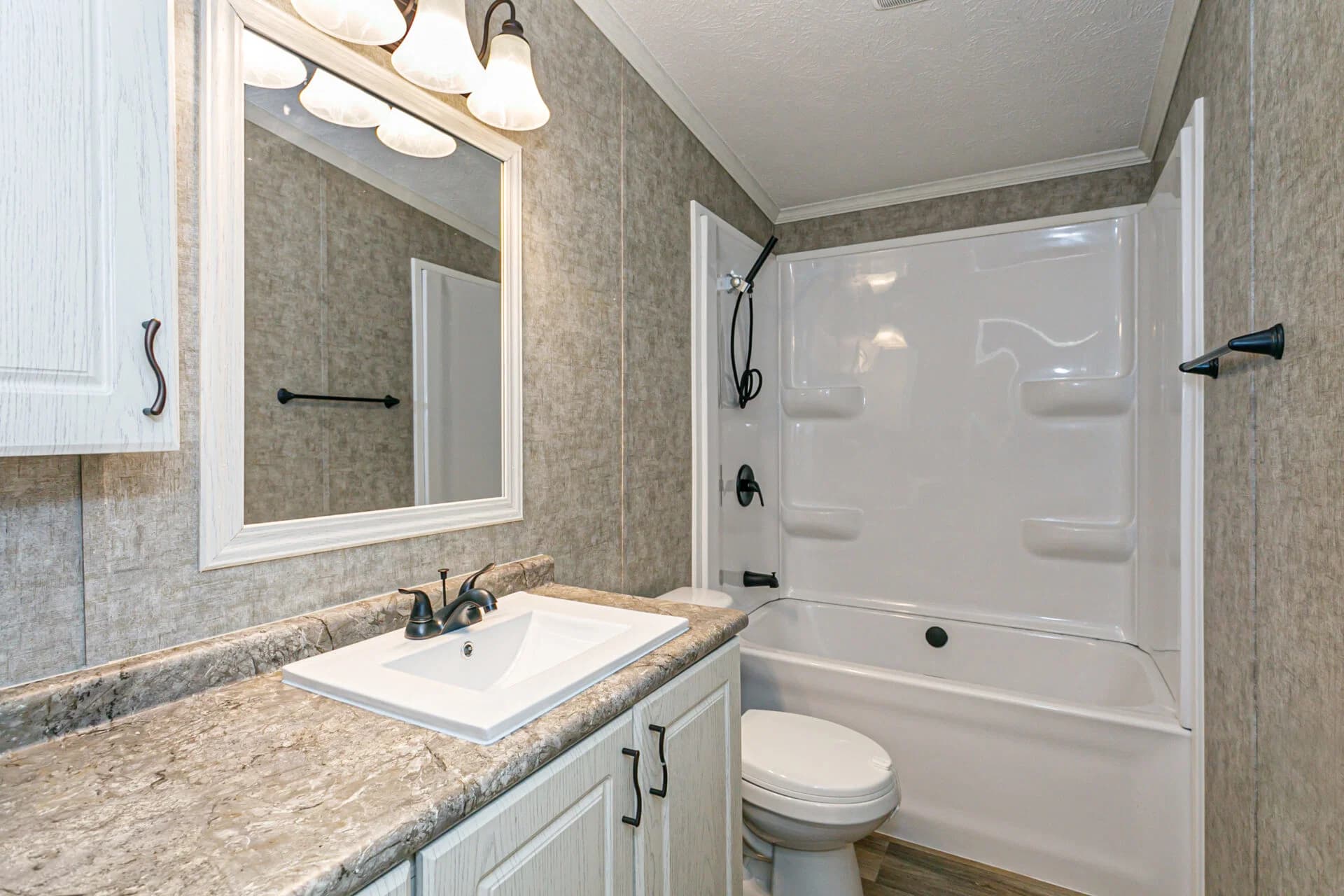 Classic c-3264-32bp bathroom home features