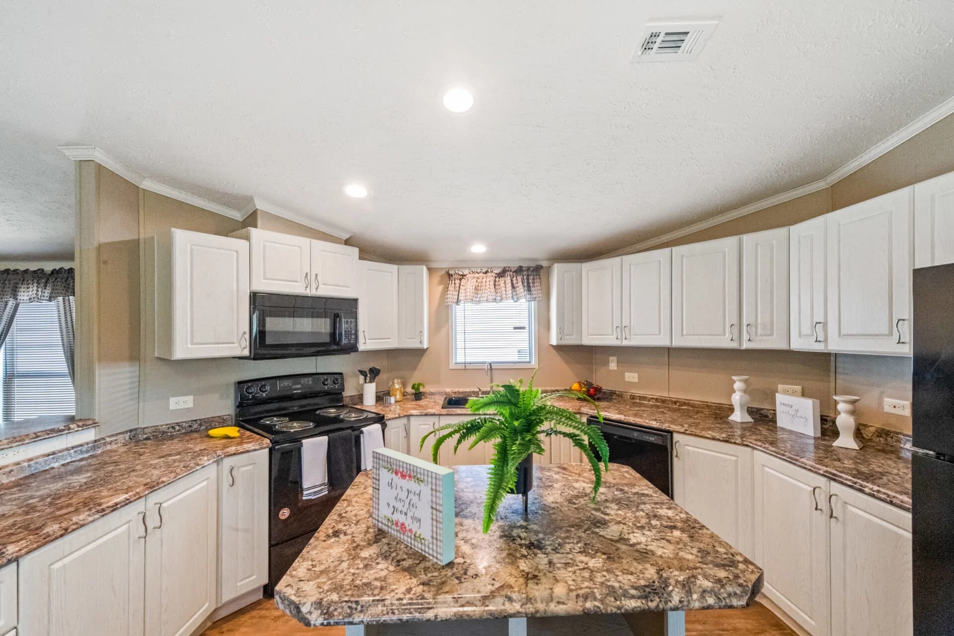 Classic c-1880-32f kitchen home features