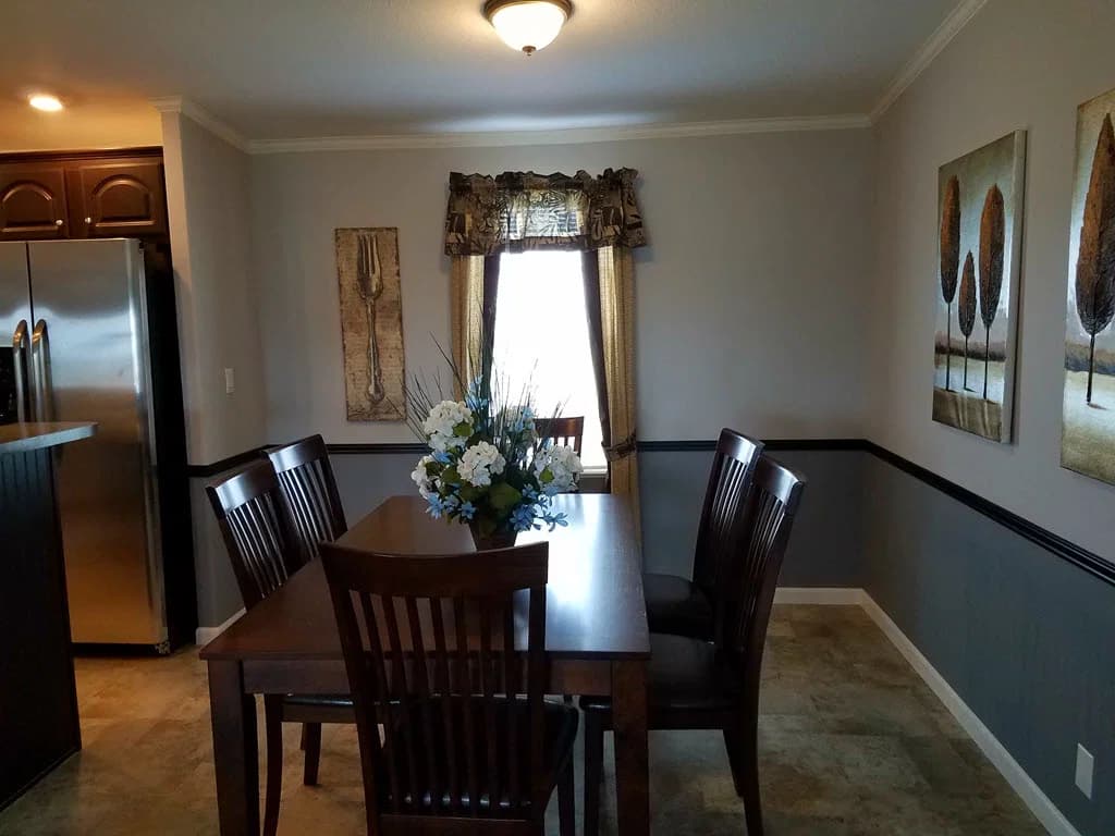 Miley 3 br 2864 interior home features