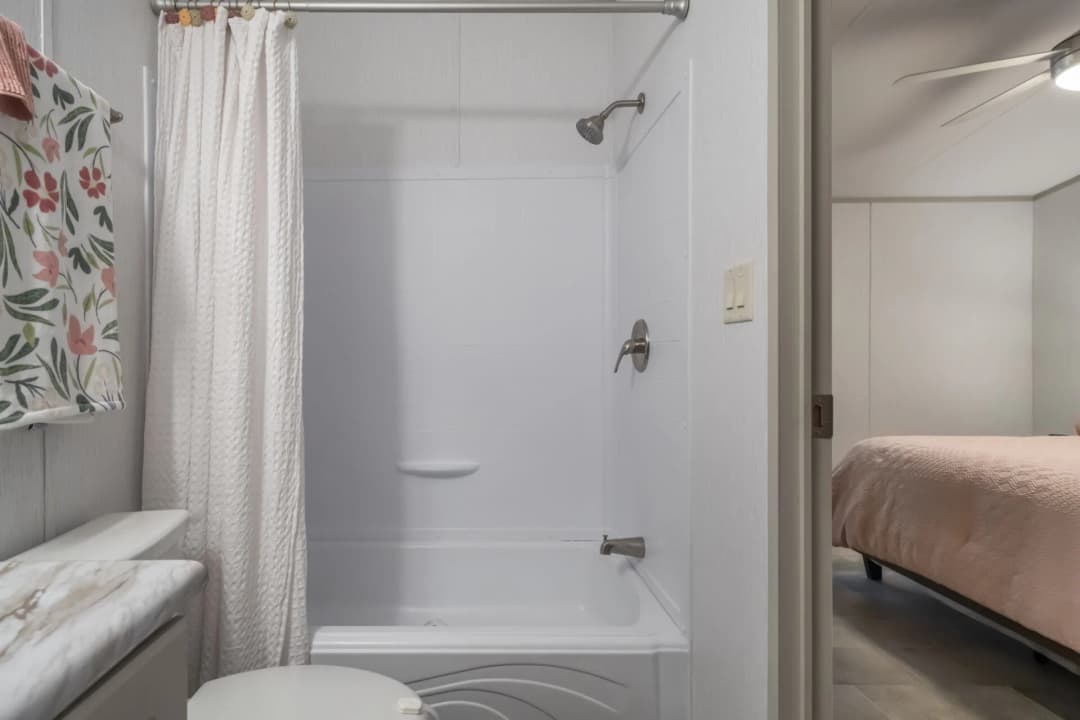 Select s-1664-32c bathroom home features