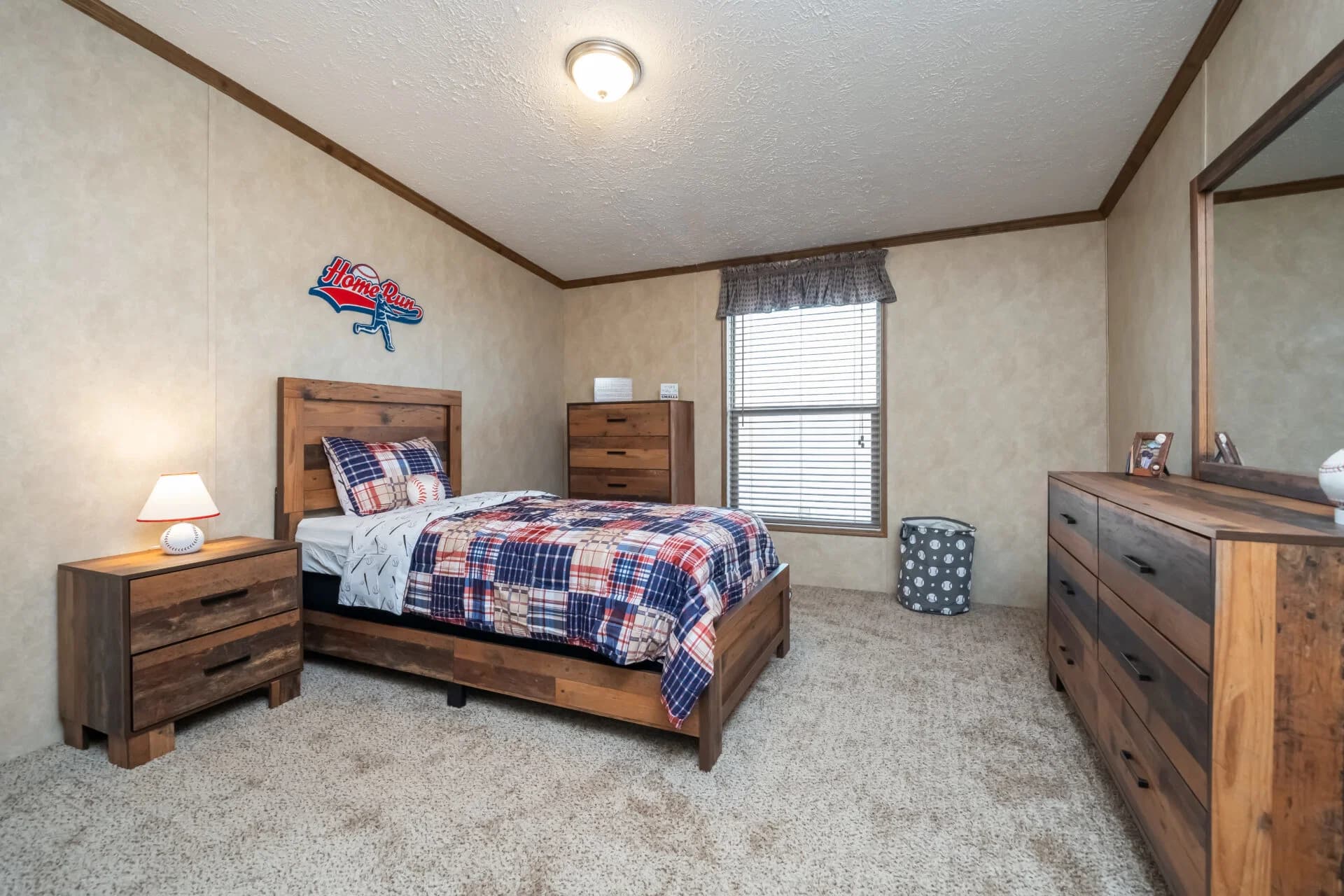 Classic c-3248-32b bedroom home features