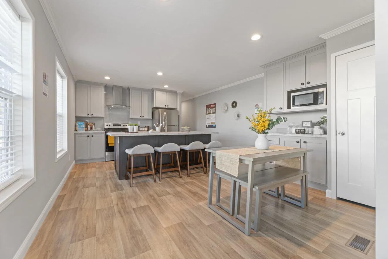 Roanoke duplex kitchen home features