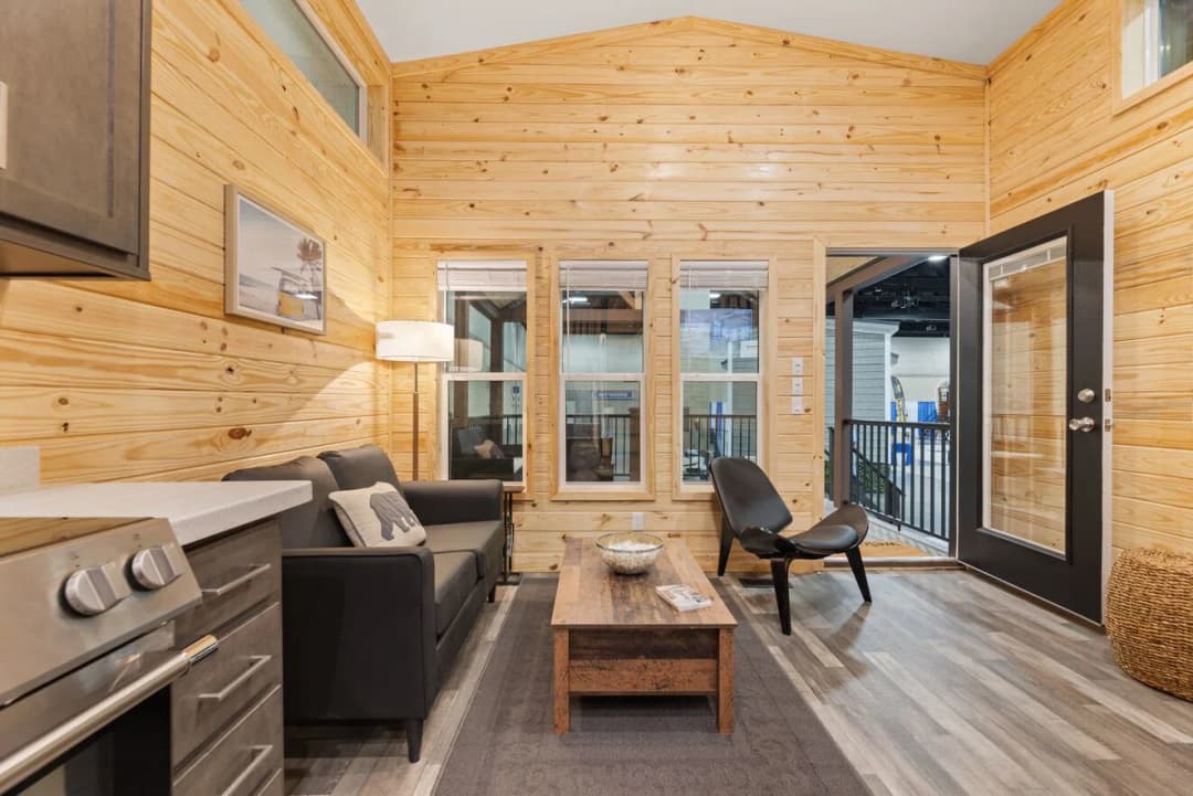 Eagle loft 13291p interior home features