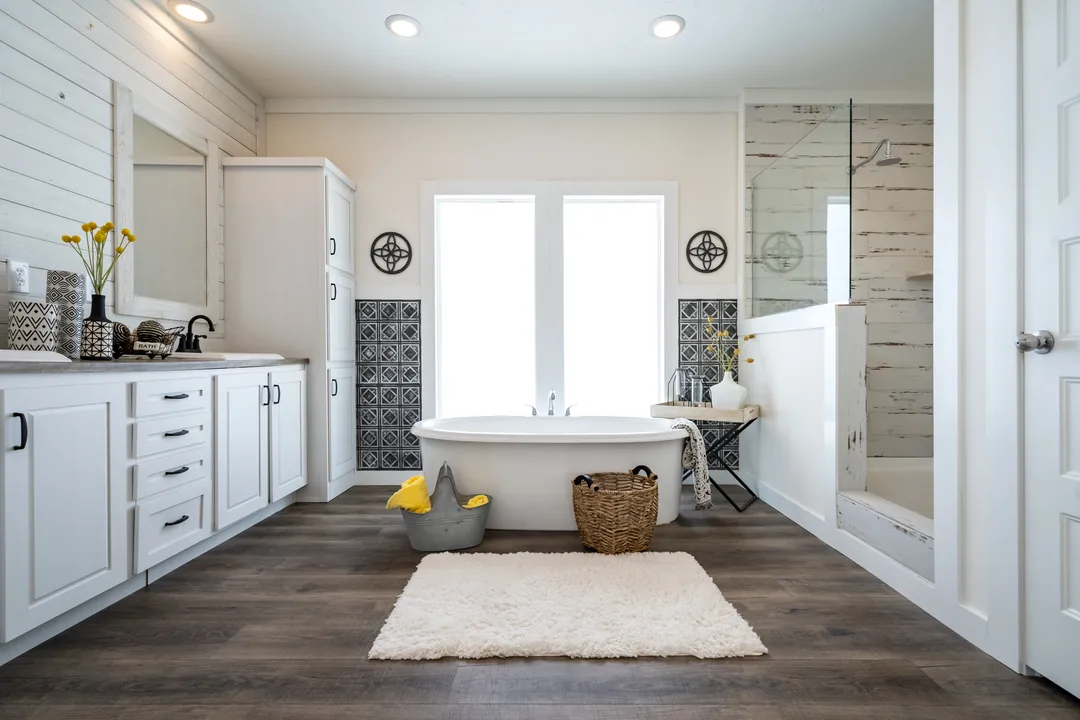 1434 carolina southern belle bathroom home features