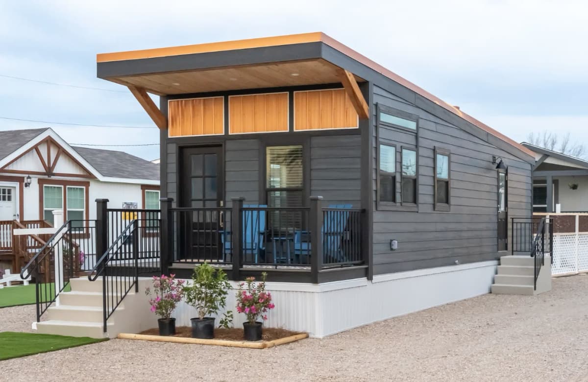 Wedge hero home features